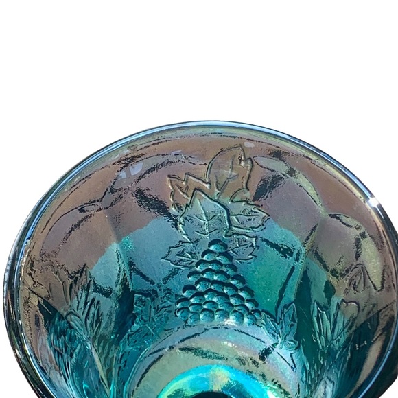 🩸SOLD🩸 1970s Iridescent Harvest Grape Vine Carnival Glass Vintage Globet - Picture 11 of 15